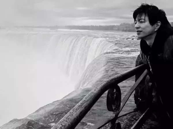 「すごいとこ行ってる！」大沢たかお、海外ショットにファン歓喜！ 「こんなに映えることあります!?」