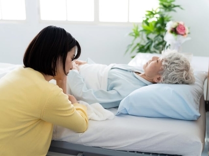 「私の老後はどうなるの……」80代両親の介護で、非正規雇用しか選べない。氷河期世代女性の焦り