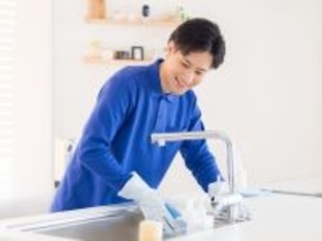 「親が他界しても住み続ける」実家暮らしの49歳男性、年収450万円。年金生活の親との生活は「やりたい事が出来ている」