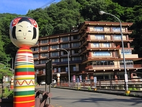 【福島県】「比較的行きやすく、落ち着いた雰囲気」“こけしの里”「土湯温泉」の魅力とは？ 多彩な泉質を楽しめる