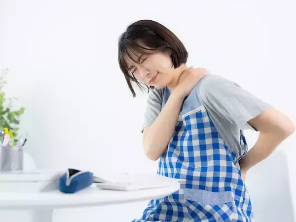 29歳女性、家事手伝いとフリーランスで年収150万円。「税金の出費が大きいので…」お金の悩みとは？