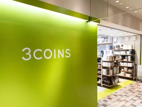 「330円はバグでは…？」3COINSの「オーガンジー靴ひも」が可愛すぎると好評。推し活グッズにも大活躍