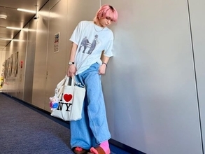 「女の子みたい」佐久間大介、バナナマン・日村夫妻からのプレゼントを披露！ 「可愛いファッション」