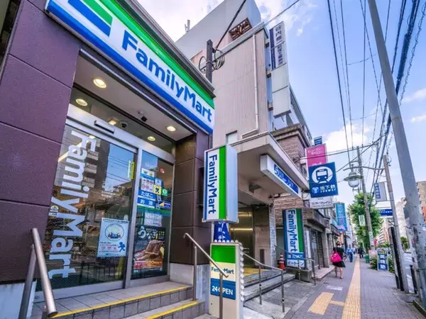 「完全保存版」「コスパ最強!!」ファミマ、200円以下の商品10選を発表！ 「お得感たっぷり」「本当に安くて良い」