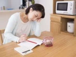 特別支給の老齢厚生年金を受給中です。退職後に失業給付をもらうと年金はどうなりますか？