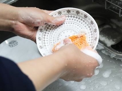 節約しようと「食器用洗剤を安い商品にしたばっかりに…」34歳専業主婦が被った痛い代償