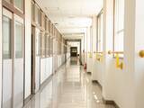 「夏休み、学校の先生は何してる？ 授業がなくても「大忙し」のワケ【現役教員に聞いた】」の画像1