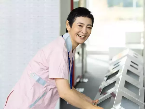 69歳、専業主婦から再就職。まだ年金の加入期間が10年未満。70歳まで厚生年金に入る意味はある？