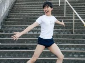 「今までで一番生き生きしてる」鈴木福、ブルマ体操着姿を披露！ 「東スポの一面待ってます」「美脚！」