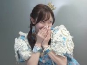 「激ヤバ画像で爆笑」FRUITS ZIPPERメンバー、“スケベの目つき”に反響！ 「アイドルがこんな写真あげていいの？」