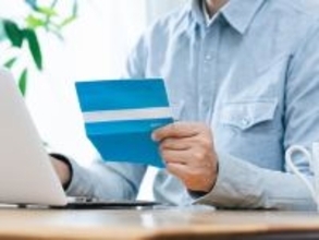 老後資金のために「貯金だけでなく積立投資も検討しています」世帯年収500万円・50歳男性の収支内訳