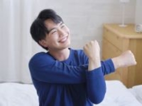 睡眠の質が劇的に上がる！ 不眠症を改善する、意外と手軽な「3つの運動」とは？【医師が解説】