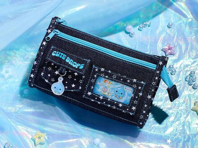 【付録】しずくちゃんの「デニムポーチ」が付いてくる！ 予約必須の『しずくちゃん みんな持ってた！ 懐かしのデニムポーチBOOK』は5月25日発売