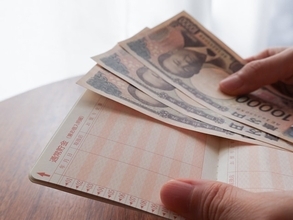 楽天銀行の定期預金に300万円「元本割れしないから気楽でいい」36歳男性・現金10割派
