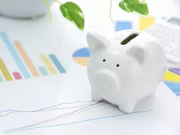 定期預金は一度に預ける？ 時期を分けて預ける？ 元銀行員が解説