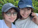 「「おふたりさん可愛い」鈴木奈々、美人友人顔出しの再会ショット公開！ 「地元の友達と遊びました」」の画像1