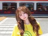 「「ほんとにビジュが良すぎてる」人気TikToker、へそ出し美ウエスト披露「やばい激カワ似合いすぎてる」」の画像1