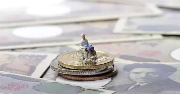 「現在66歳で老齢厚生年金を受給。64歳7カ月の時に脳梗塞を患い働くことができないのですが、これから障害年金の認定を受けられますか？」の画像