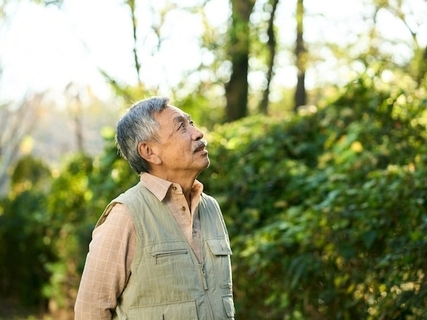 年金約14万円で貯蓄45万円「受給日の回転寿司がぜいたく」67歳男性の老後ひとり暮らし