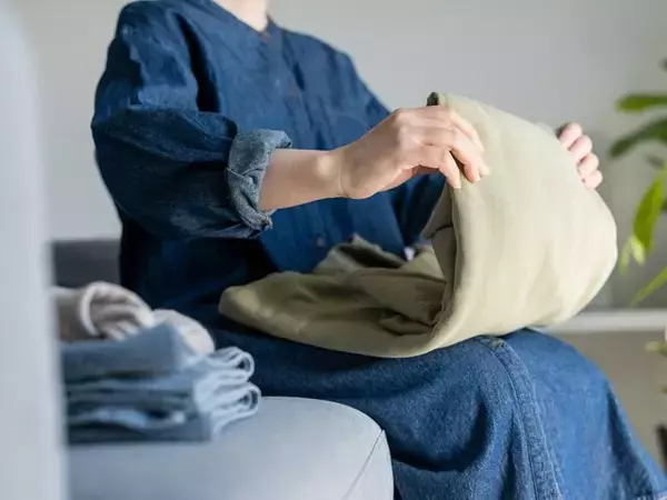 「食費や通信費はなかなか削りづらいけど」40歳子育て世帯が“旅行”のために真っ先に削った支出とは？