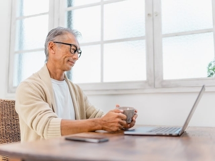 年金月21万円「年金だけでも不安は少ない」70歳夫婦の暮らし