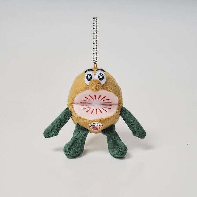 【付録】「キウイブラザーズ レッドのぬいぐるみエコバッグ」が付いてくる！ 予約必須の『InRed 2026年7月号』は6月5日発売