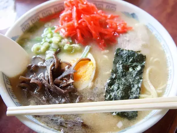 旅先で食べたい「熊本県のご当地グルメ」ランキング！ 2位「熊本ラーメン」を抑えた1位は？【2025年調査】