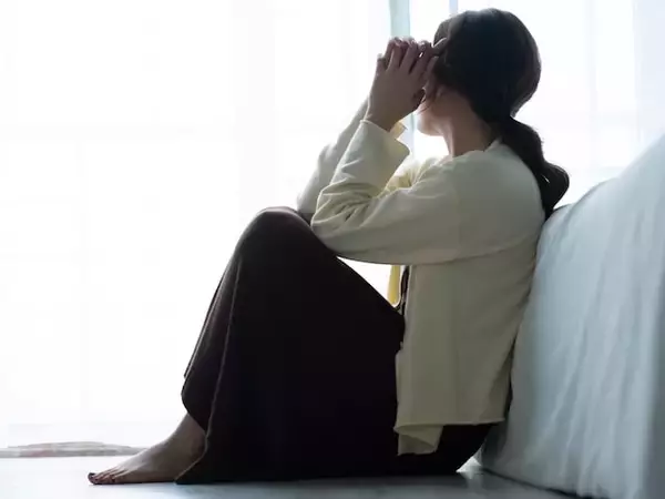 未婚者の8割近くが“交際相手なし”の現実。孤独に追いやられたアラフォー女性の「希望」とは