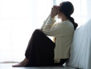 未婚者の8割近くが“交際相手なし”の現実。孤独に追いやられたアラフォー女性の「希望」とは