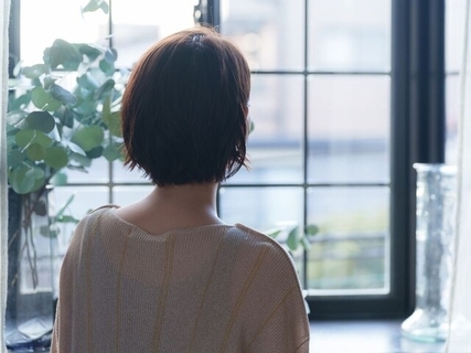 「精神的にも家計的にも負担が大きかった」30歳女性が物価高で昔の同僚と“距離を置いたワケ”