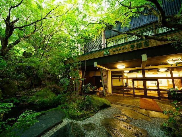 「露天風呂がゆっくりとくつろげて…」由布岳を一望する絶景露天風呂の宿「山のホテル 夢想園」【大分県で泊まってよかった】