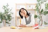 「63歳女性・金融資産5000万円「老後資金は7000万円程度必要だった。現役時代にもっと資金を貯めておけばよかった」と感じる理由」の画像1