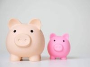 夫婦で公務員です。夫は年金が月約15万円。どちらかが死亡したら遺族年金はもらえる？