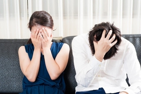 老齢年金を繰り上げ受給しています。しかし障害者になってしまい障害年金を申請したのですが、受給できないと言われました。どうして？