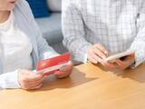 「「以前と同じものを買っているのに、なぜこんなに高いのか」年金月22万円・69歳男性が感じる老後の物価高」の画像1