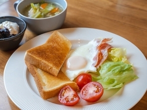 やってはいけない「朝ごはん」のタブー！ 1口目に食べると“金運を下げる”食べ物とは？