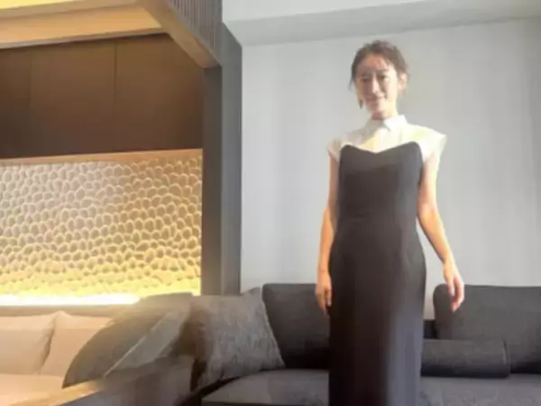 「「横顔素敵」松本まりか、ボディライン際立つドレス姿を披露！ 「シンプルコーデ上品でとてもお綺麗」」の画像