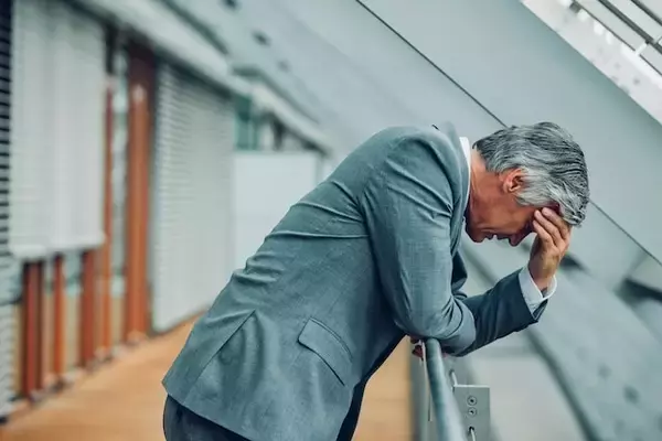 お金持ちでも不幸になる人ってどんな人？5つの要因