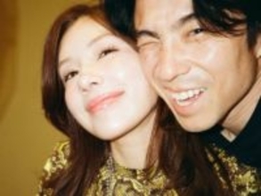 「すぐ離婚しそうとか」中尾明慶、結婚13年の記念日ショット公開「幸せオーラ炸裂」「ほんっとお似合い」