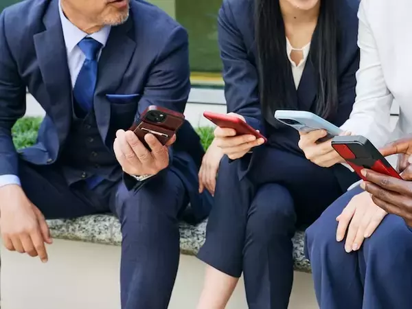 50代から「友達は自然に増えない」という寂しい現実。定年後に一気に「孤独」へ落ちる人の特徴