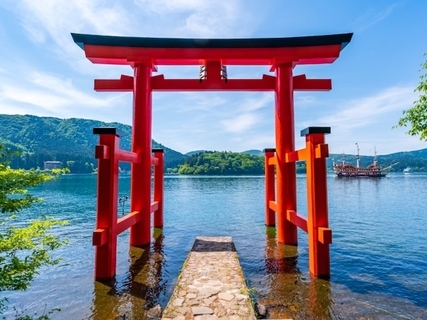 好き＆行ってみたい「神奈川県の寺社仏閣」ランキング！ 2位「箱根神社」を抑えた1位は？ 【2025年調査】