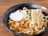「「外食は誕生日に300円のかけうどんだけ」年金繰上げ15万8000円・60代夫婦の赤字生活」の画像1