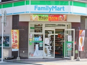 「寿司なんて忘れなさい」外国人が日本で“食べずにいられない”と絶賛したファミリーマートの食べ物とは