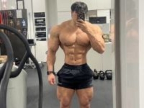 「これがちのやつ？」GENERATIONS・中務裕太、筋肉披露に「ギリ信じるライン」「リアル戸愚呂www」の声