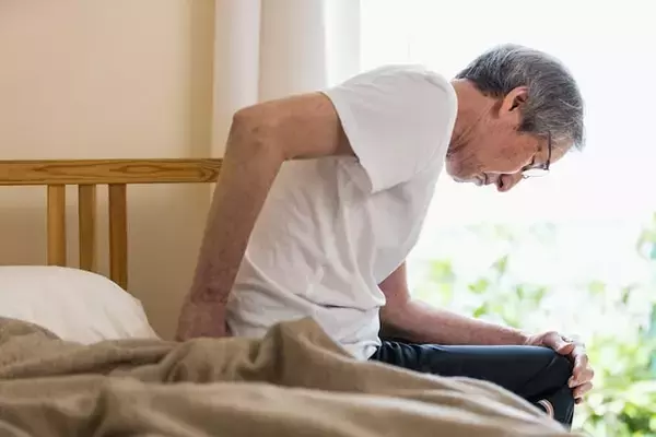 62歳男性「どうしても削れないデイサービス費用がかさむ」金融資産5500万円でも消えない老後不安