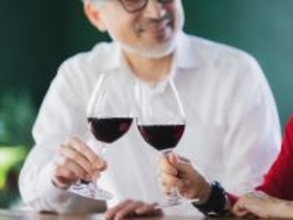 金融資産1億円・77歳男性「昼からお酒をたしなみ、金魚の世話をして過ごす最高の年金生活」