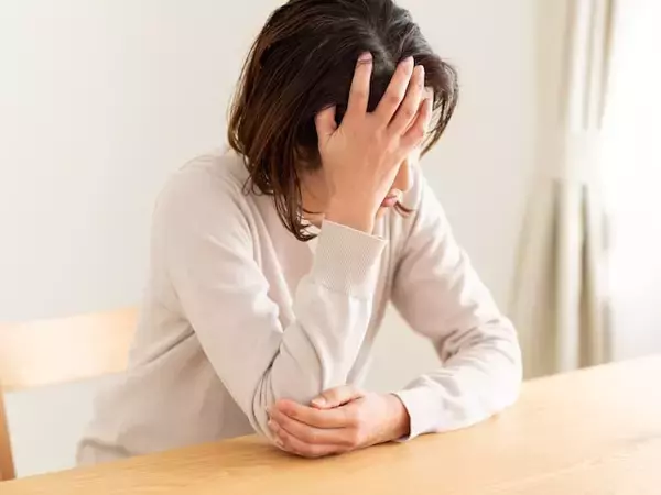 「住居と仕事を一切の補償もなく失った」4人家族で世帯月収10万円・43歳女性の住民税非課税生活