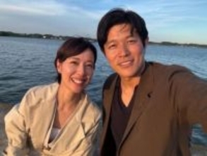 戸田恵梨香＆鈴木亮平、『リブート』オフショット公開！ ドラマ完結＆誕生日を祝う胸熱ショットに反響