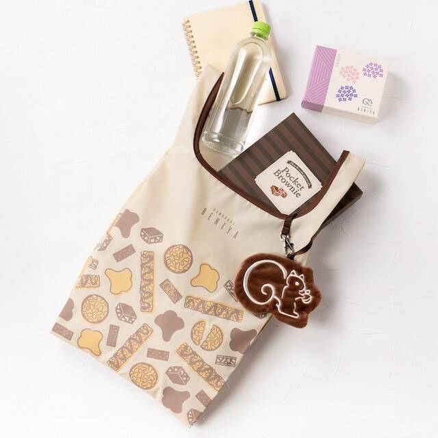 「クルミッ子 切り落とし」2個買いOK！ 鎌倉紅谷のスイーツファン必携、新エコバッグが優秀すぎる