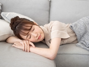 【新常識】至福の昼寝「1時間以上」は病気リスクになる!? 医師が教える、正しいウトウト術